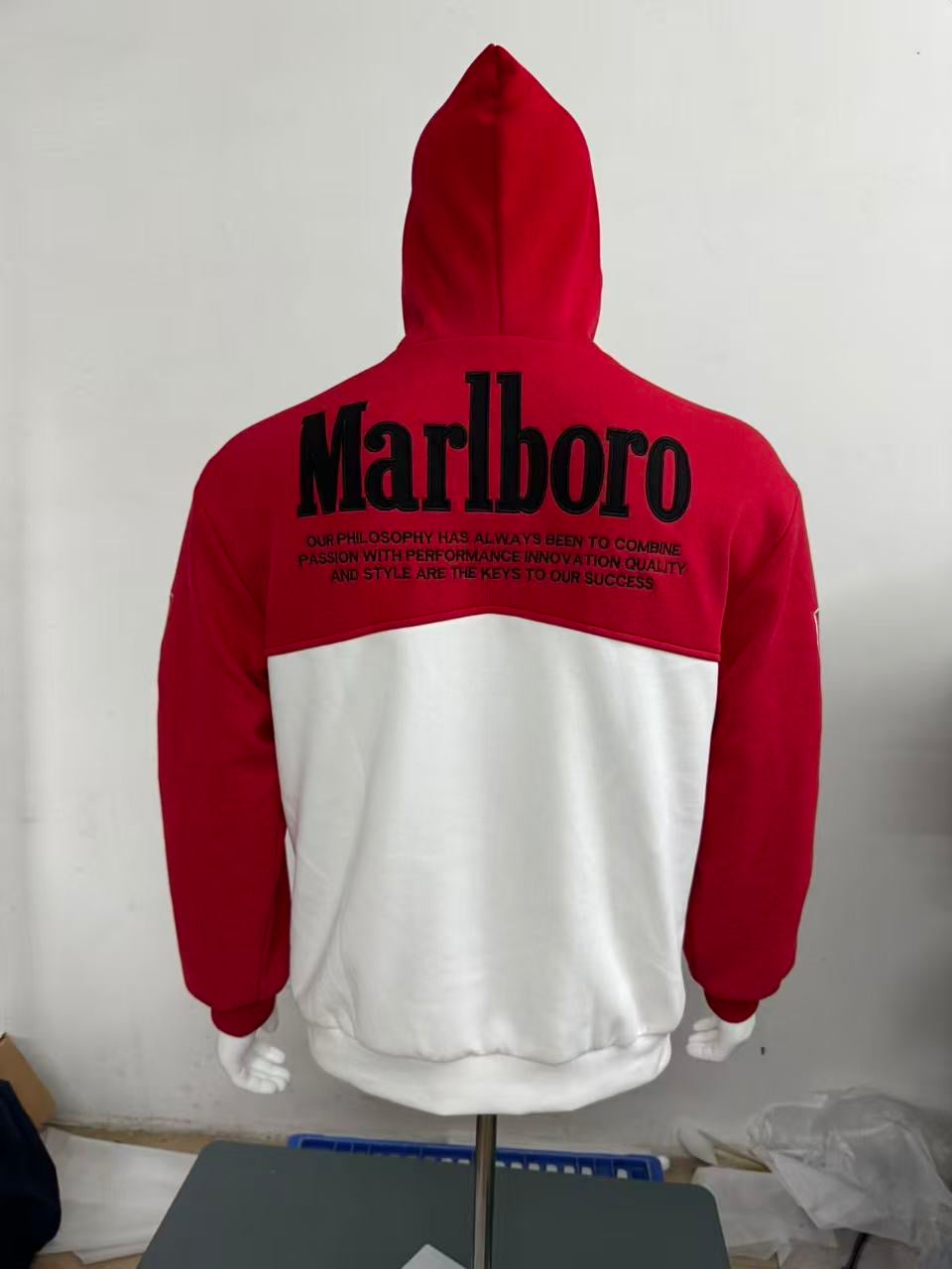 F1 Racing Ferrari Team Kapuzenpullover -1